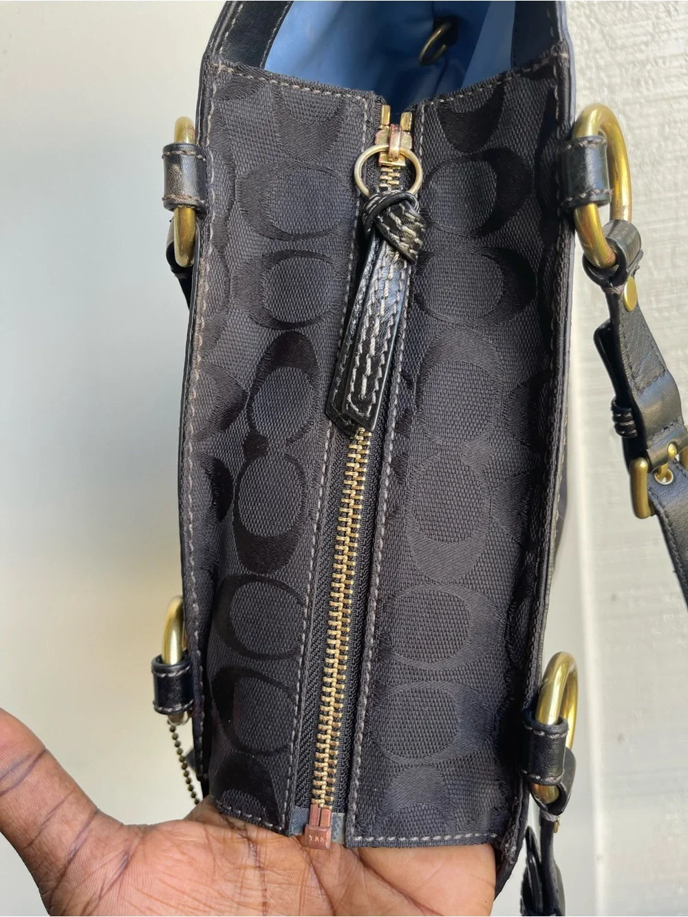 Coach signature gallery tote shoulder bag with Gold Hardware